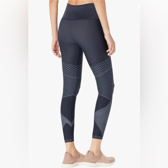 NWOT Navy Indigo SPANX Seamless Textured Leggings for Women Tummy Control XL - Picture 3 of 9